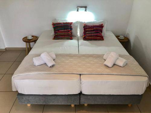 White Myth, Mykonos