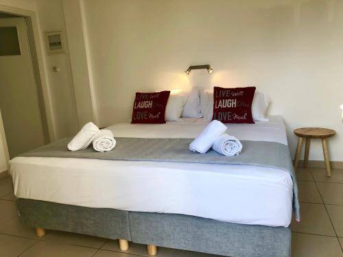 White Myth, Mykonos