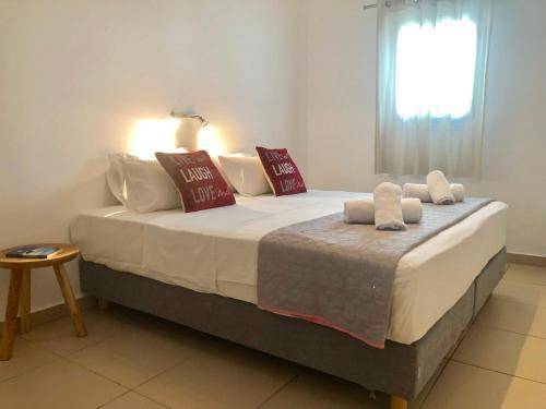 White Myth, Mykonos